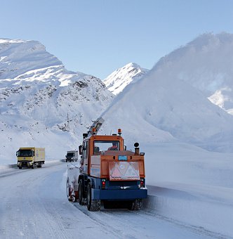 Ilustracja do informacji: Przetarg na zimowe odśnieżanie dróg